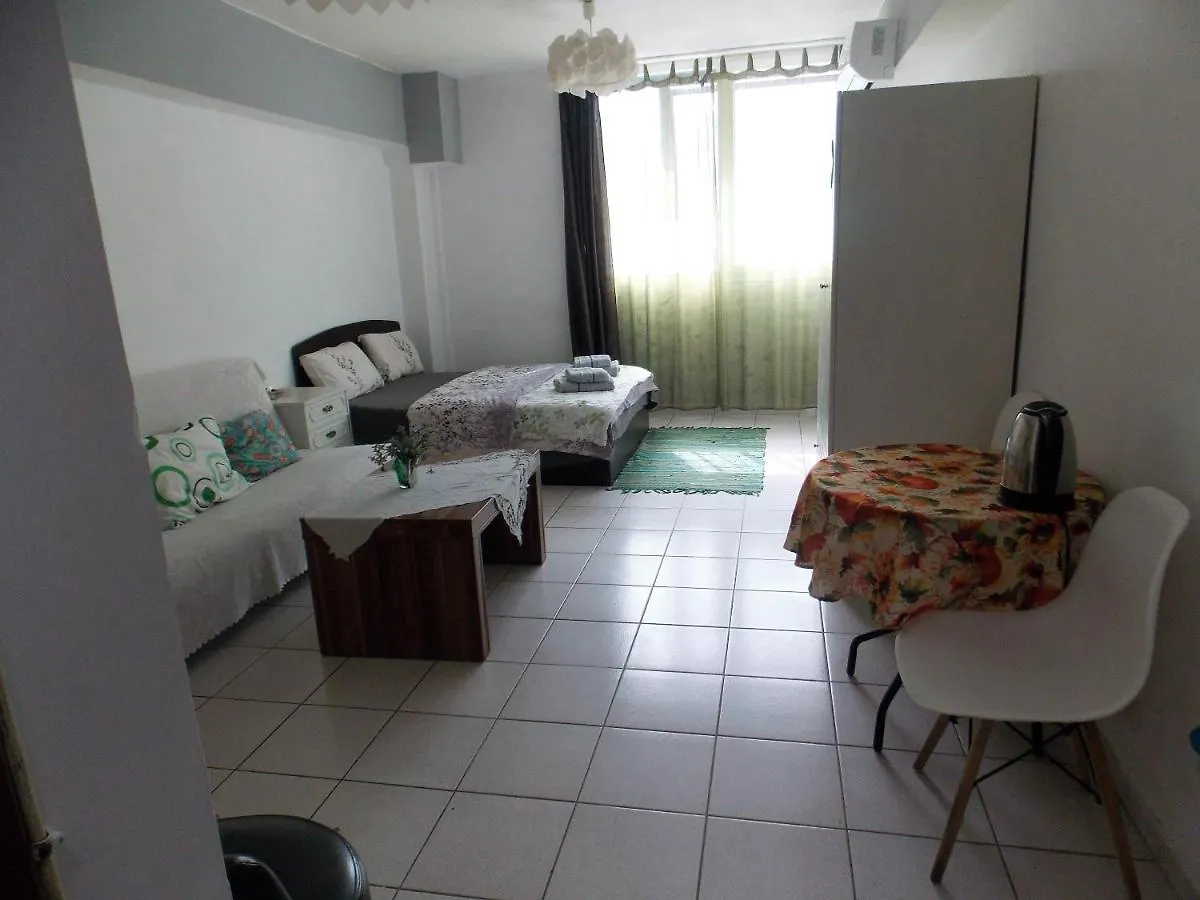 Ladadika Studios Soluň Apartmán