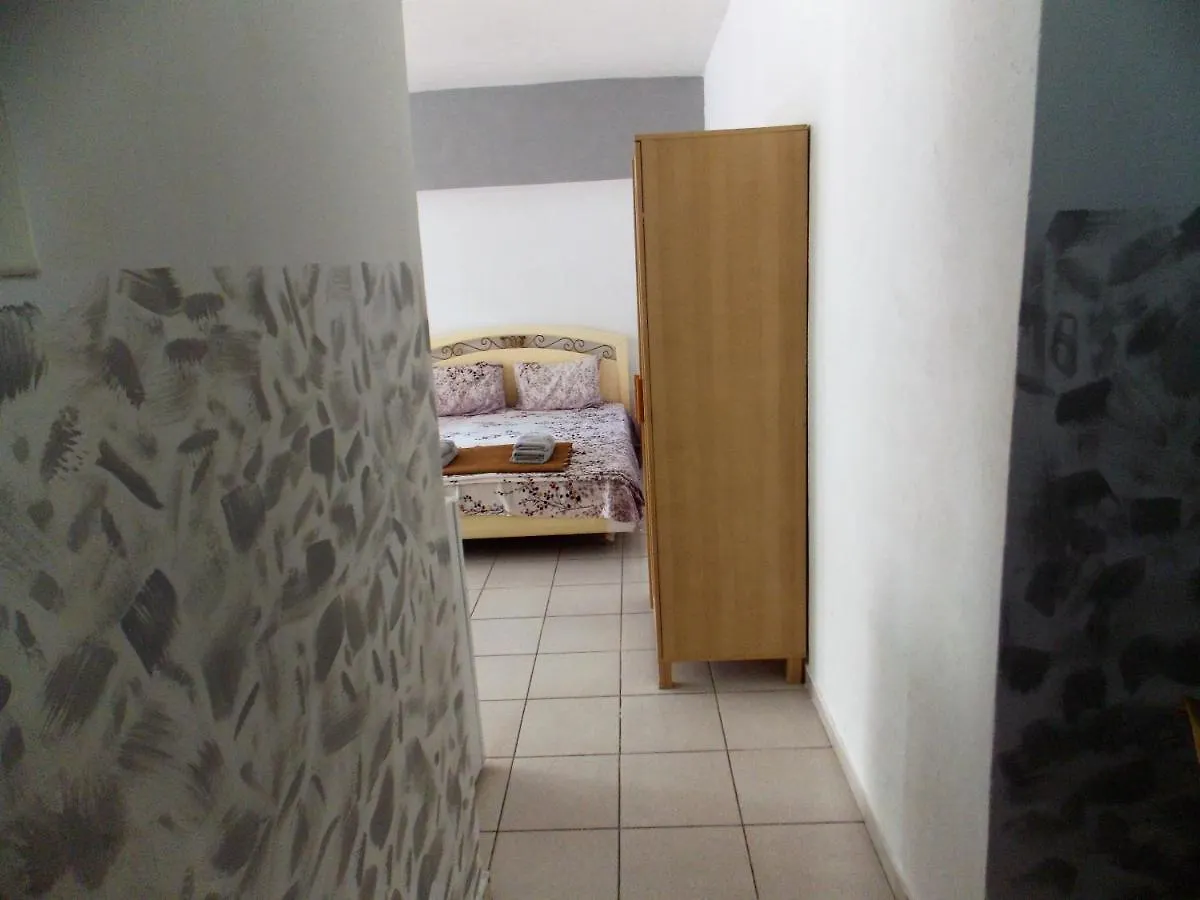 Ladadika Studios Soluň
